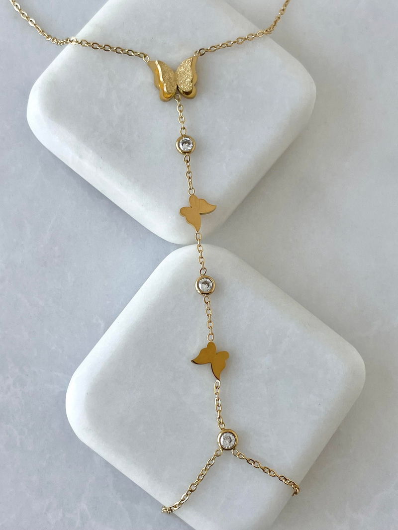 Çelik Kelebekli Şahmeran