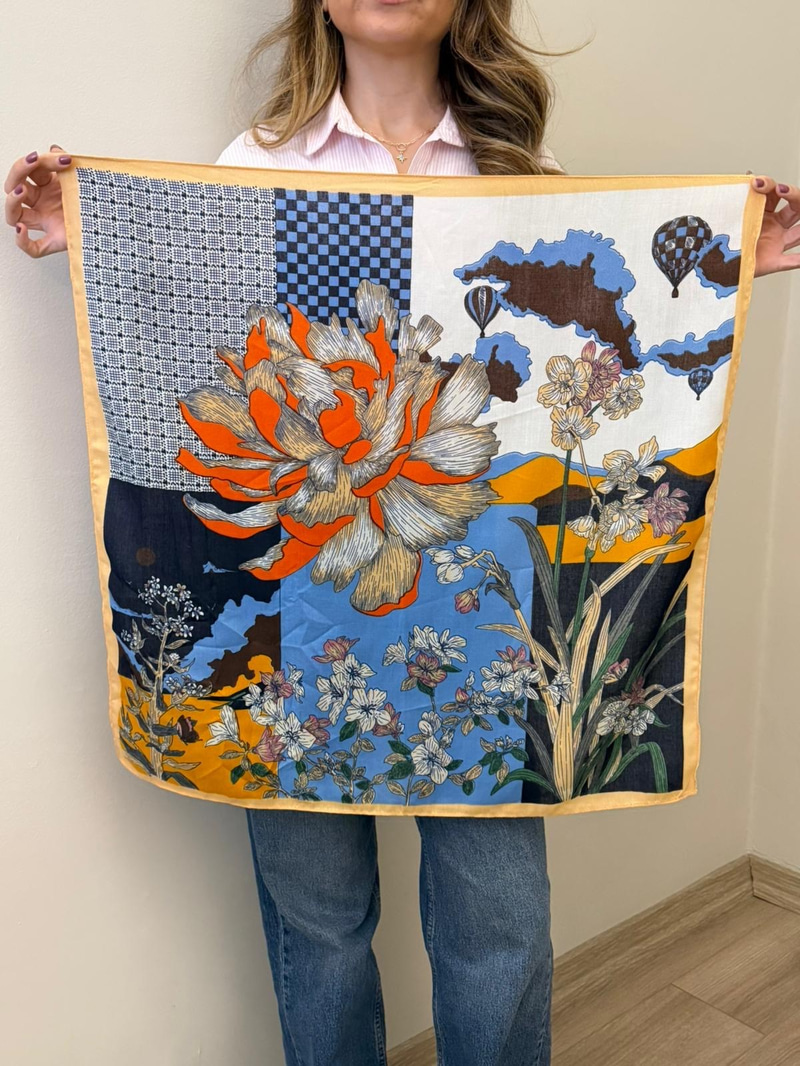 Ortanca Desenli Pamuk Dokulu Şal Mavi 65 x 65 cm Renkli