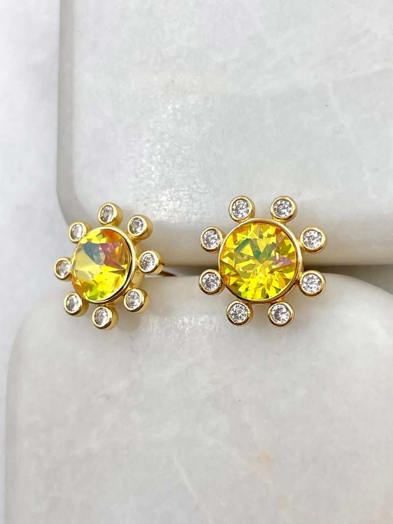 Sarı Kristal Taşlı Güneş Küpe Gold