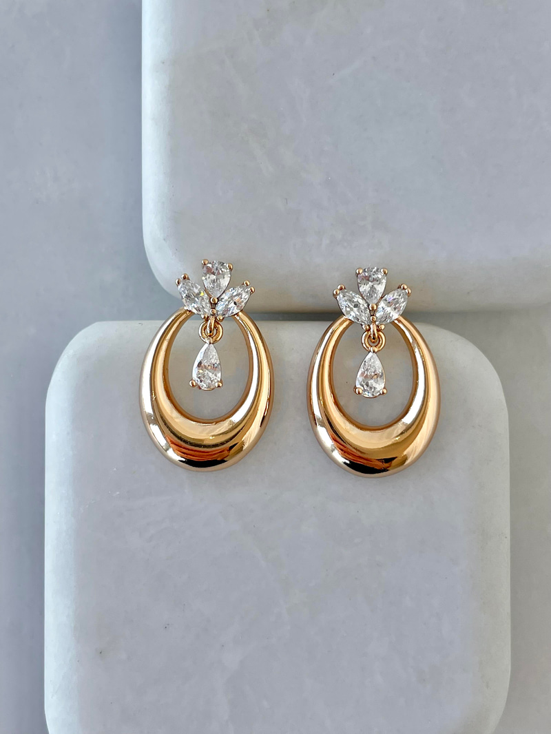 Özel Seri Kristal Taşlı Oval Küpe