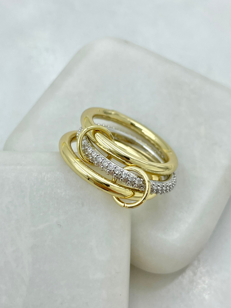 Gömme Taşlı Üçlü Halka Yüzük Gold