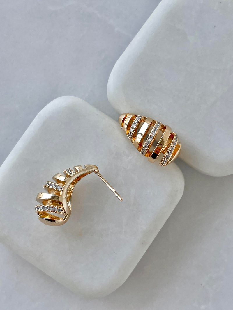 Özel Seri Düz ve Gömme Taşlı Damla Küpe