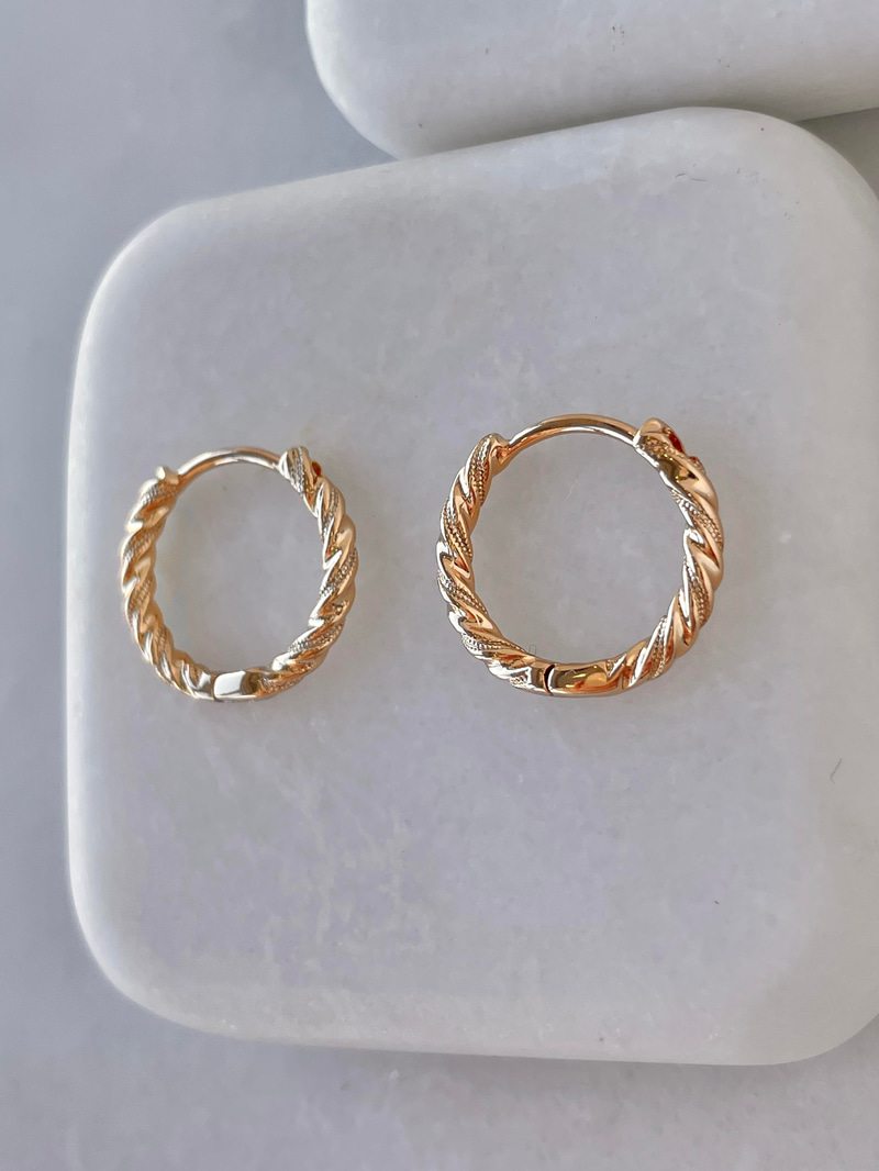 Özel Seri Işıltılı Burgu Halka Küpe Gold