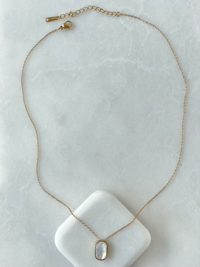 Çelik Sedef Taşlı Minimal Zincir Kolye Gold