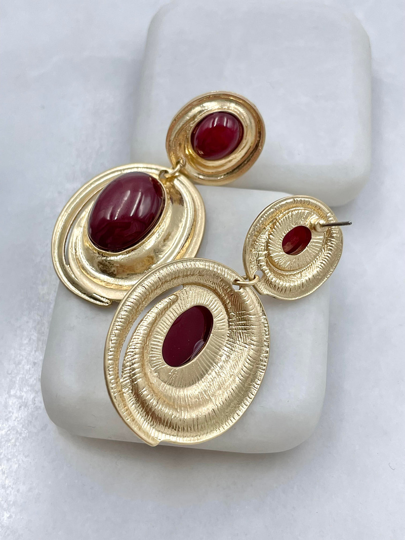 Altın Kaplama Daire Sallantılı Opal Taşlı Vintage Küpe Bordo