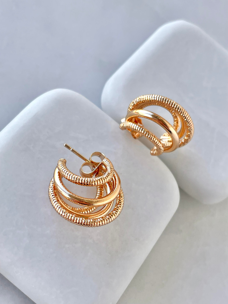 Özel Seri Beşli Halka Küpe Gold