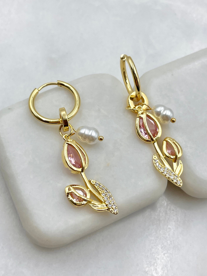 Pembe Kristal Taşlı Lale Sallantılı Küpe Gold