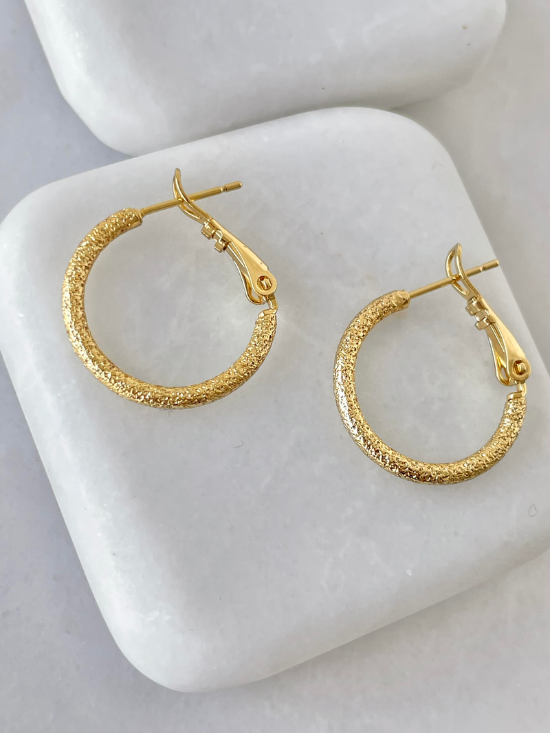 Özel Seri Işıltılı Basic Halka Küpe Gold