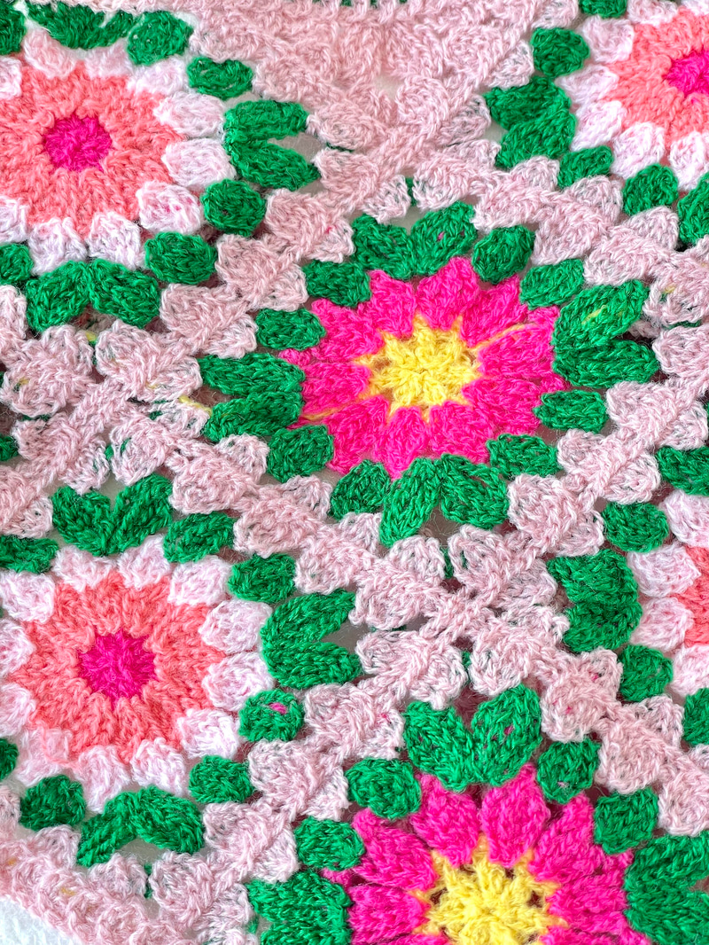 Çiçek Desenli Örgü Bandana Pembe