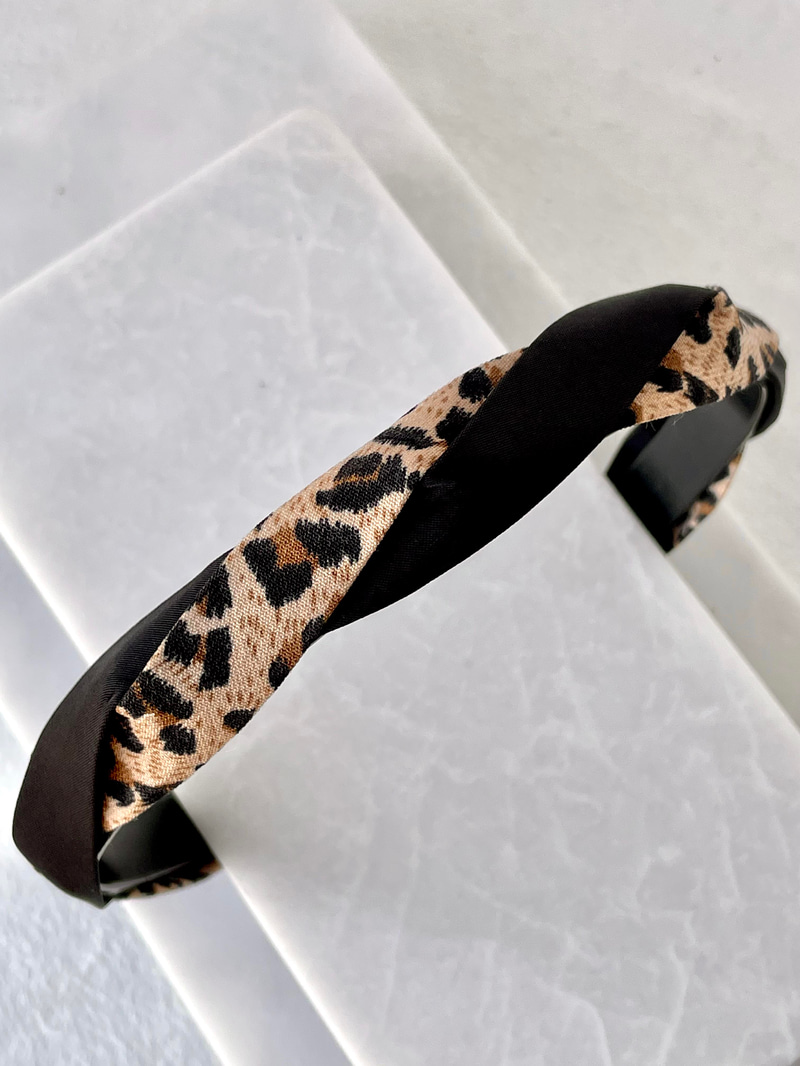 Leopar Desenli Burgu Model Taç Vizon