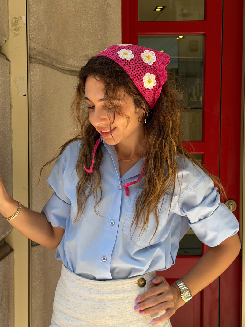 Papatya Desenli Daire Köşeli Bandana Fuşya
