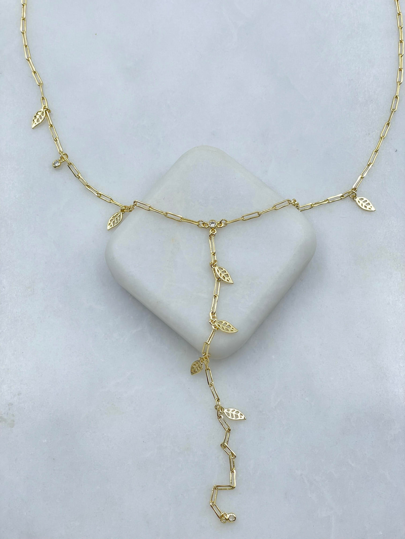 Altın Kaplama Yaprak Sallantılı Y Model Kolye Gold