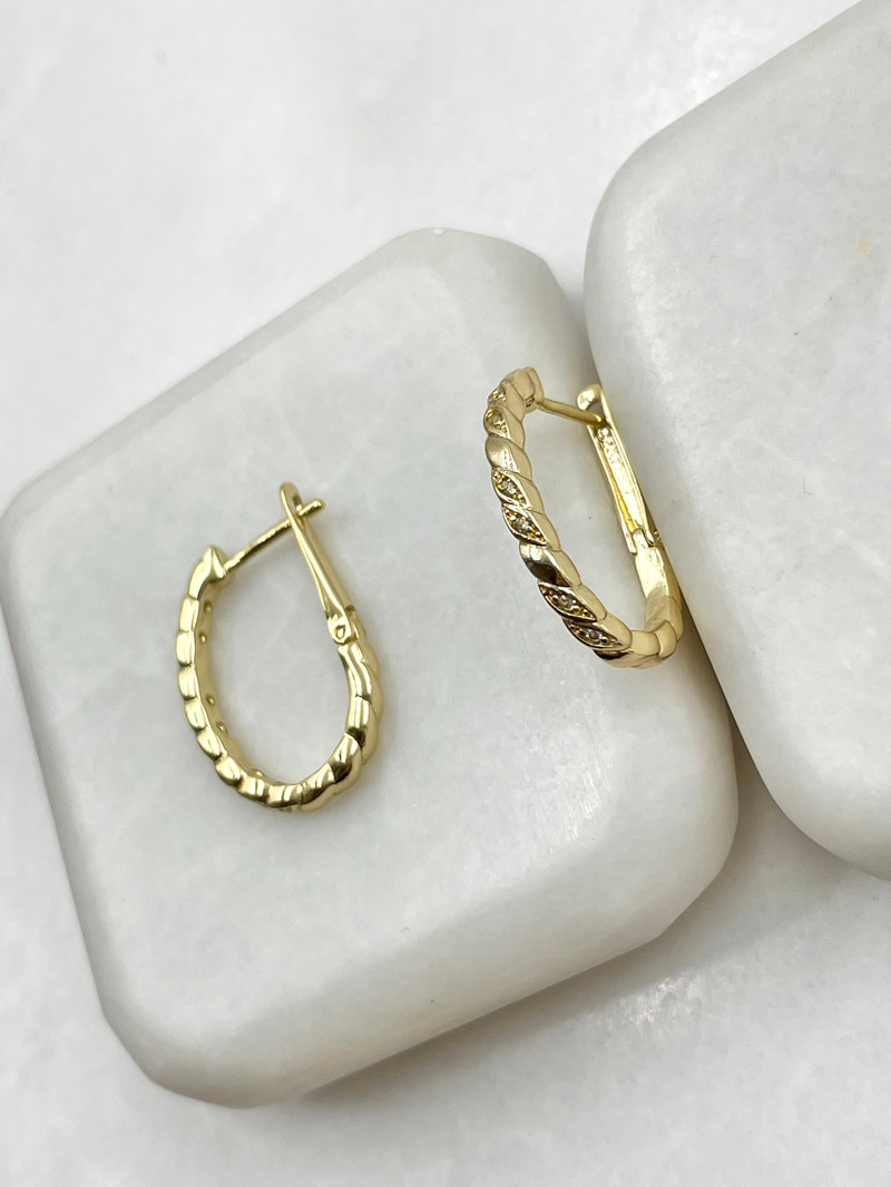 Özel Seri Minimal Burgu U Küpe Gold