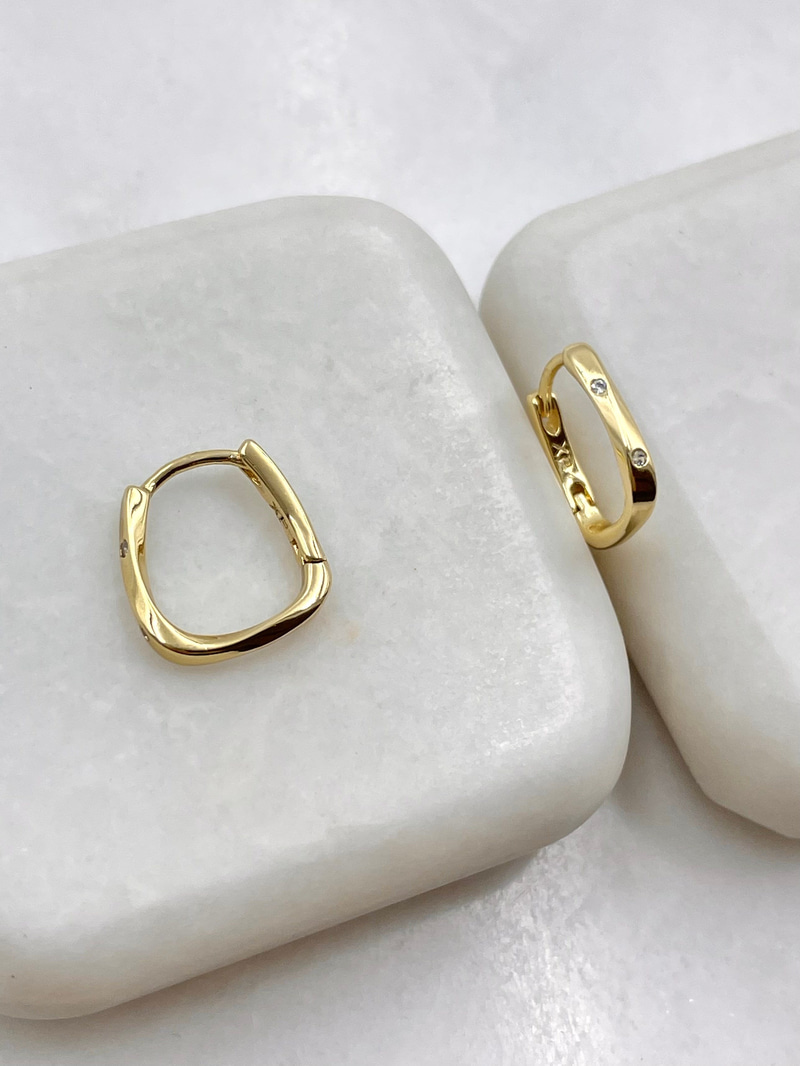 Özel Seri Minimal Gömme Taşlı U Küpe Gold
