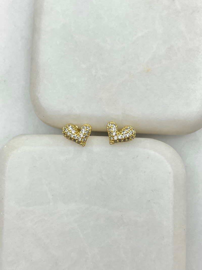 Özel Seri Minimal Gömme Taşlı Kalp Küpe Gold