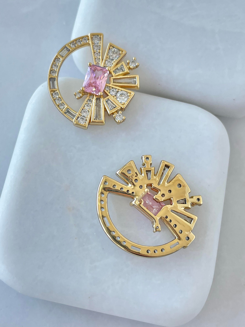 Özel Seri Pembe Baget Taşlı Tasarım Küpe Gold