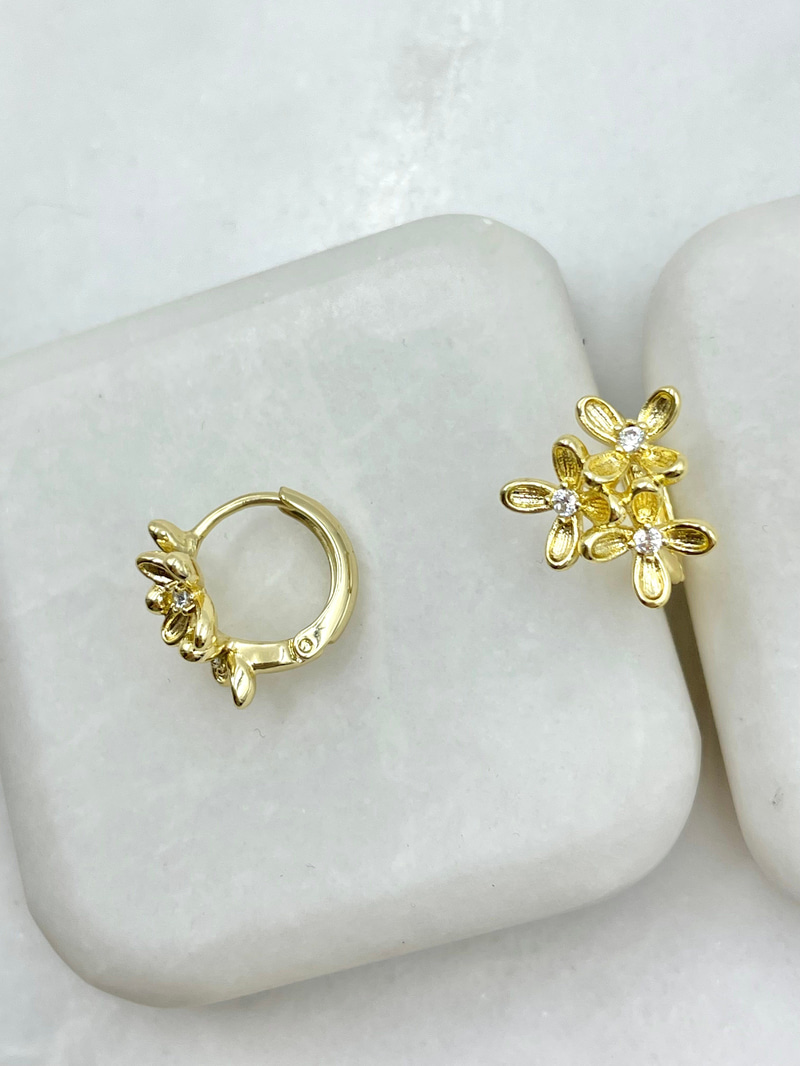 Özel Seri Çiçek Buketi Küpe Gold