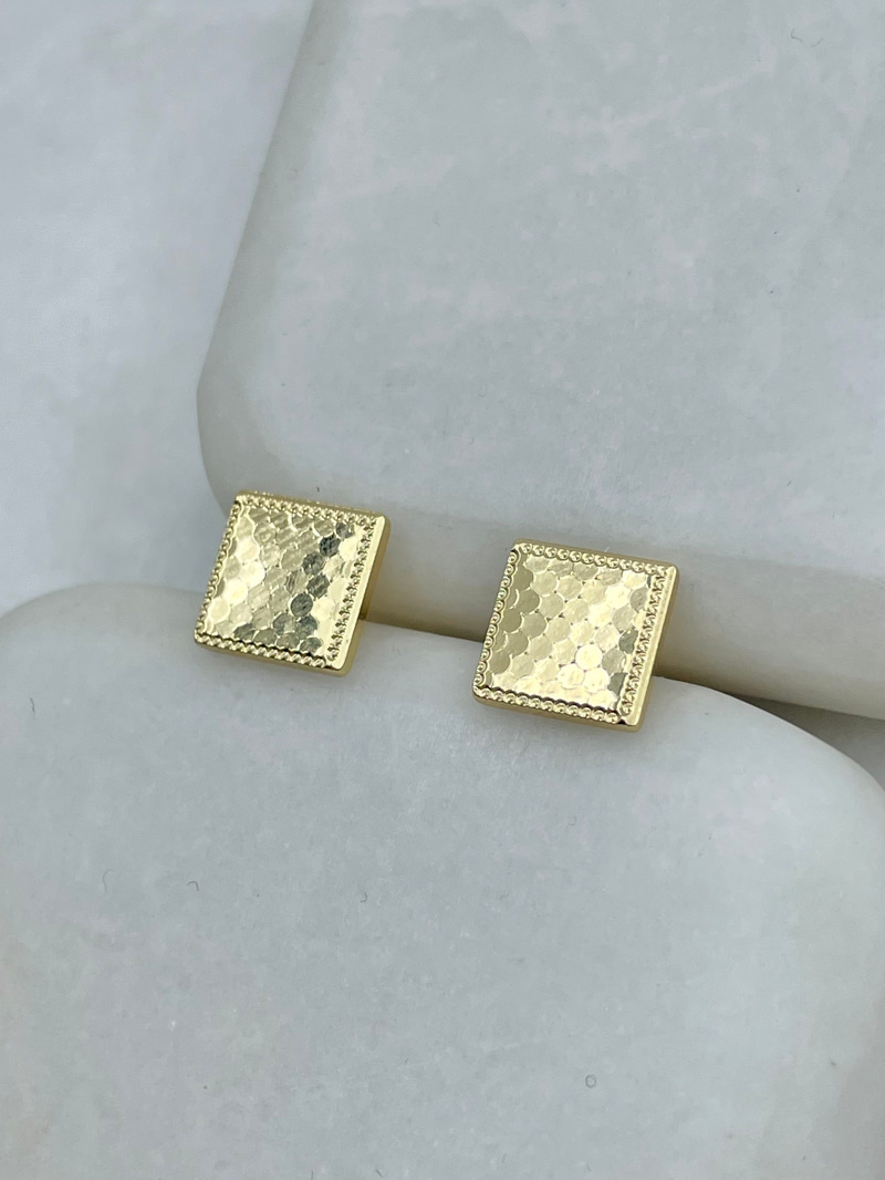 Altın Kaplama Yansımalı Kare Küpe 0.8 mm Gold