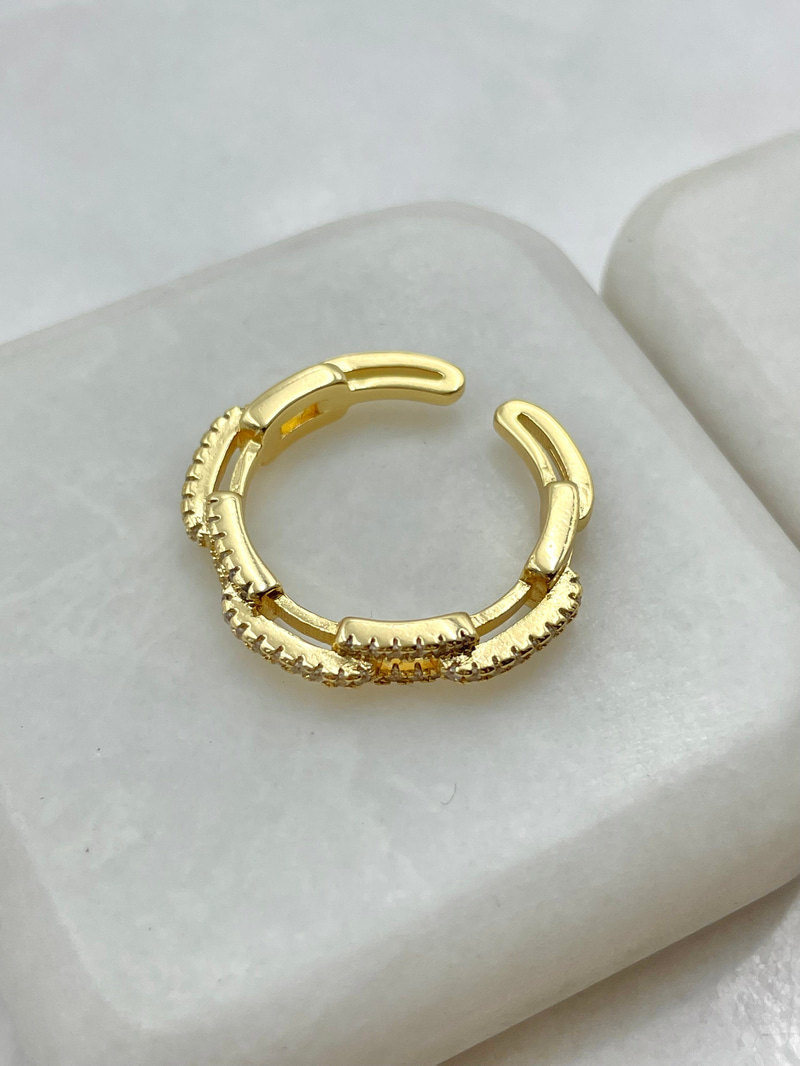 Taşlı Zincir Geçmeli Yüzük Gold