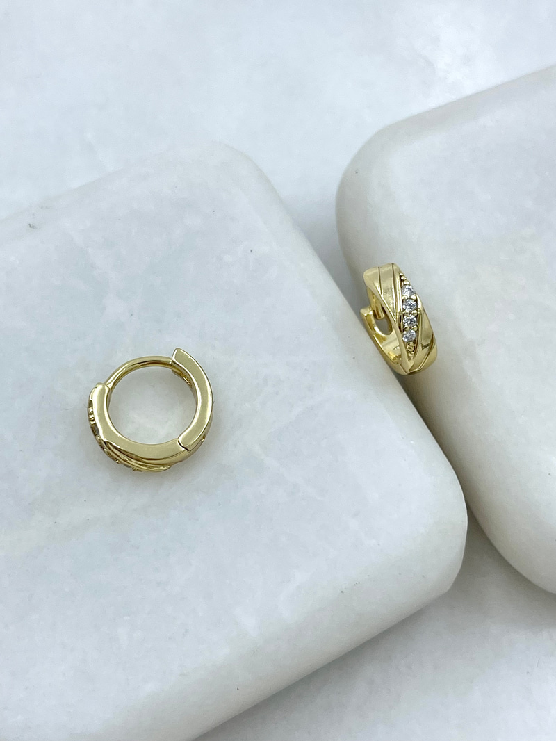 Özel Seri Gömme Taşlı Minik Halka Küpe 1 cm Gold