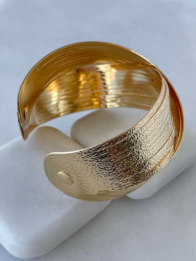 Altın Kaplama Düğüm Model Kelepçe Gold