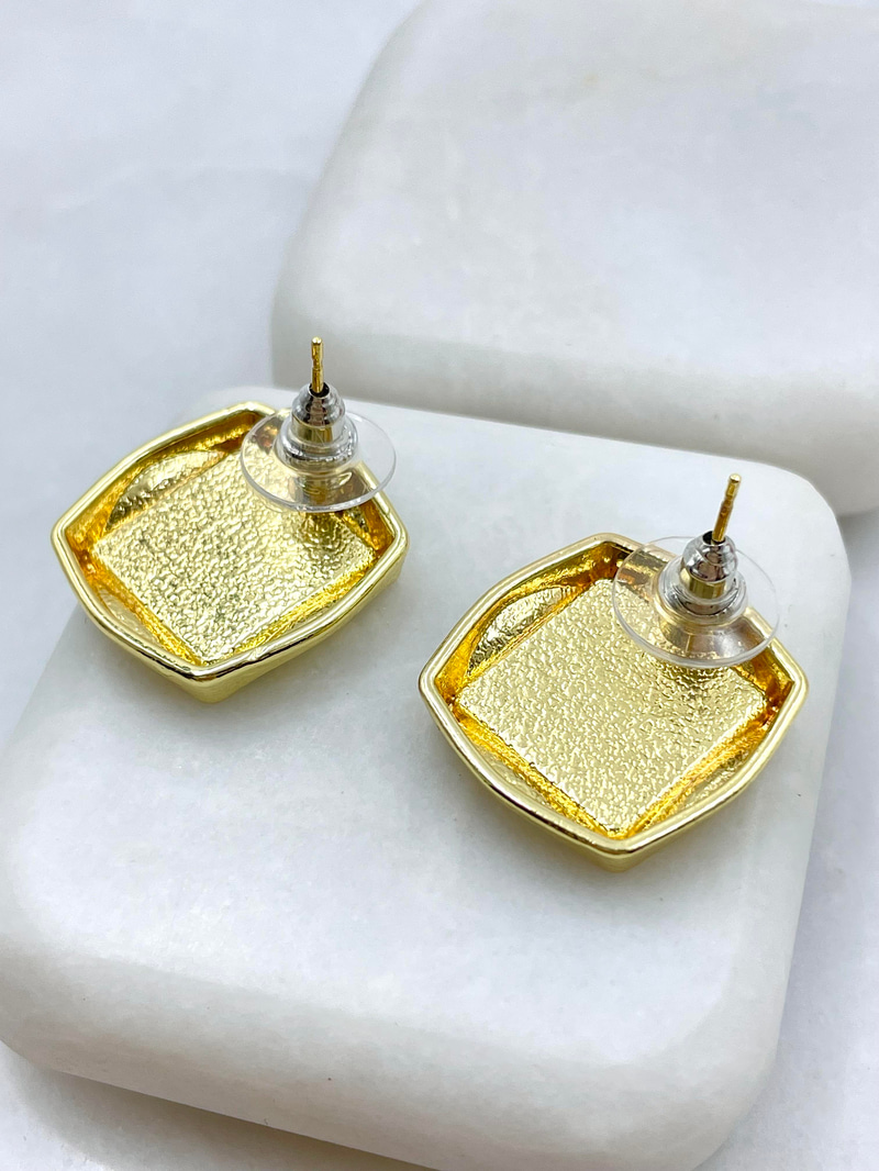 Altın Kaplama Gold Çerçeve Detaylı Leopar Kare Küpe Gold