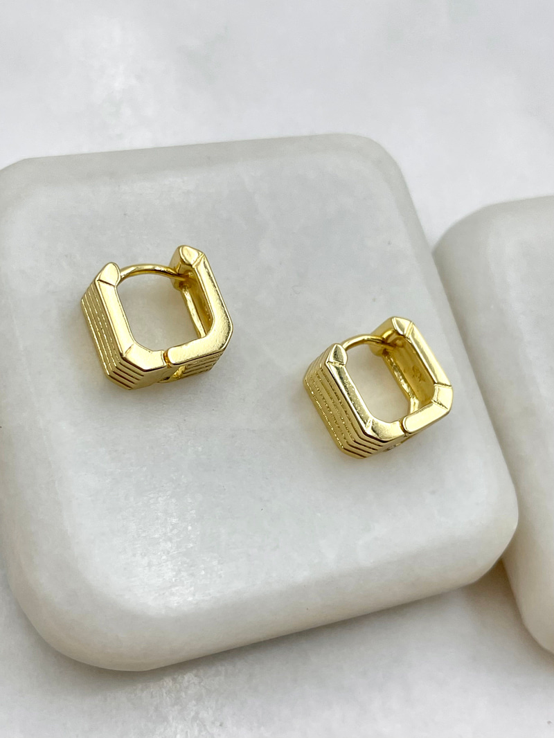 Özel Seri Kare Çizgili Minimal Küpe Gold
