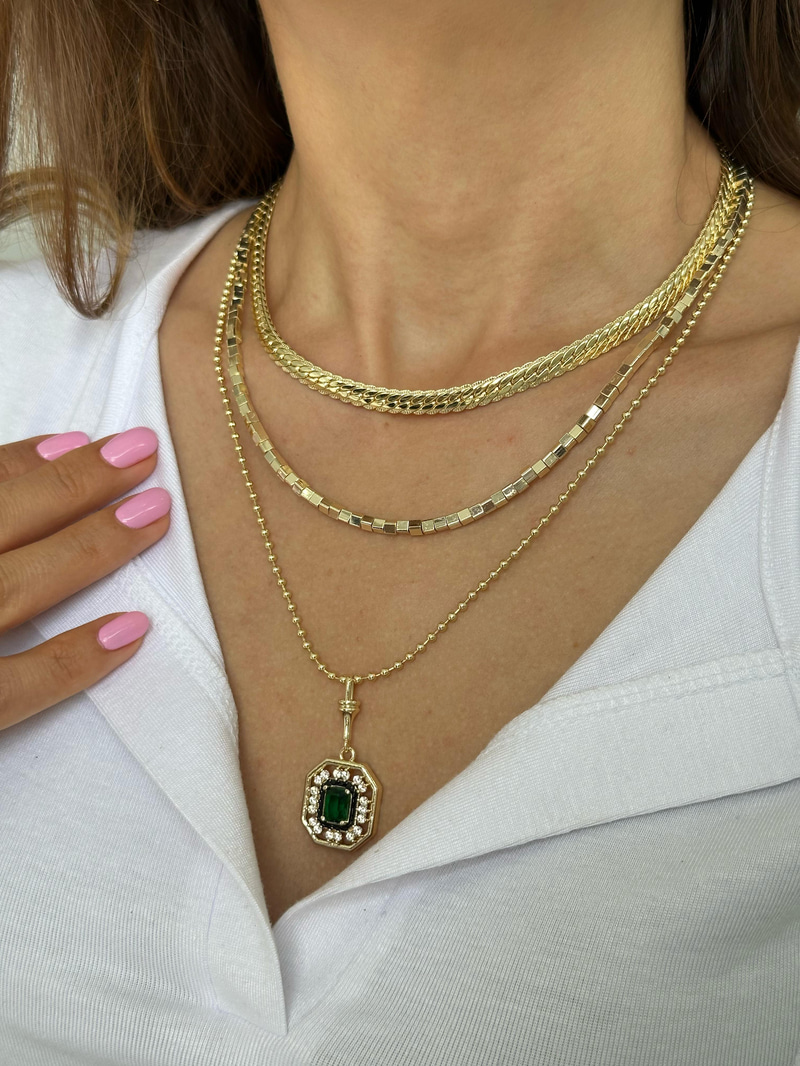 Yeşil Kristal Taşlı Topçuk Zincir Kolye Gold