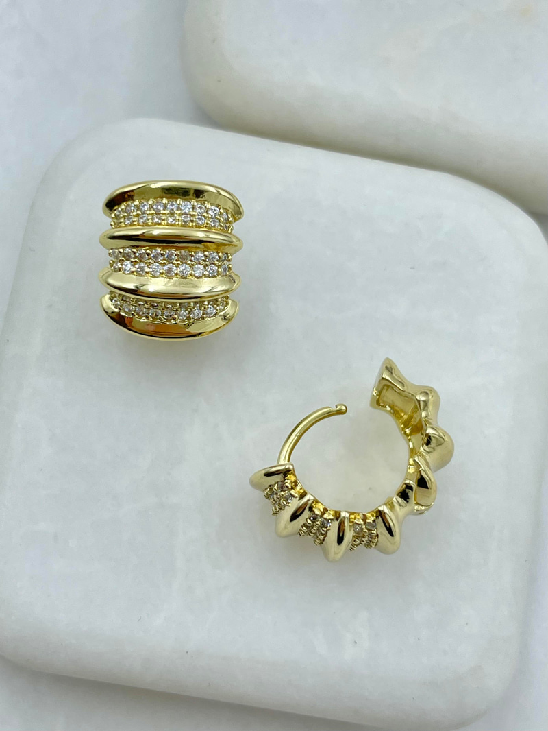 Özel Seri Gold Detaylı Taşlı Halka Küpe Gold