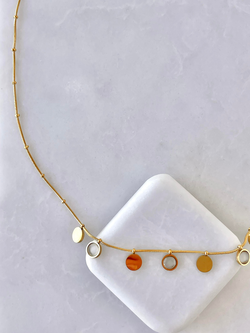 Çelik Minimal Opal Taşlı Topçuk Zincir Kolye