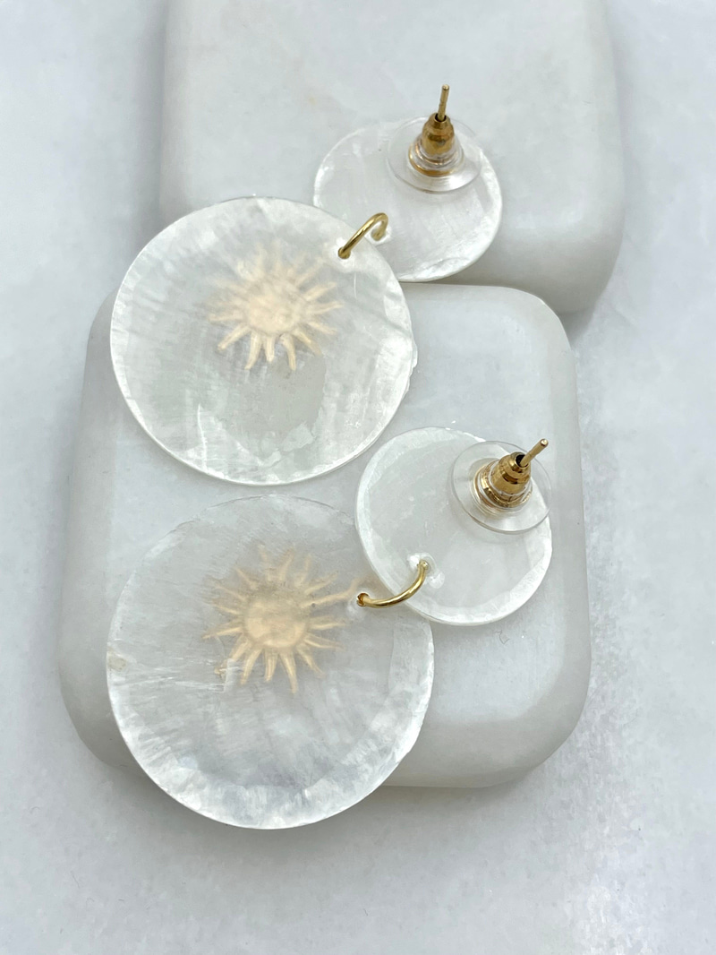 Altın Kaplama Sedefli Deniz Kabuğu Güneş Küpe Gold