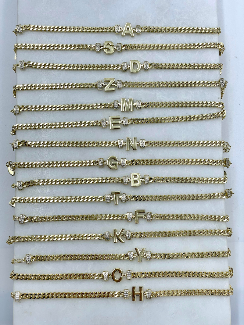 Altın Kaplama Harfli Zincir Bileklik Gold
