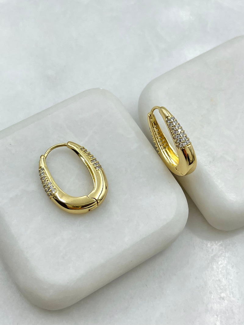 Özel Seri Gömme Taşlı Bombeli Tasarım Küpe Gold