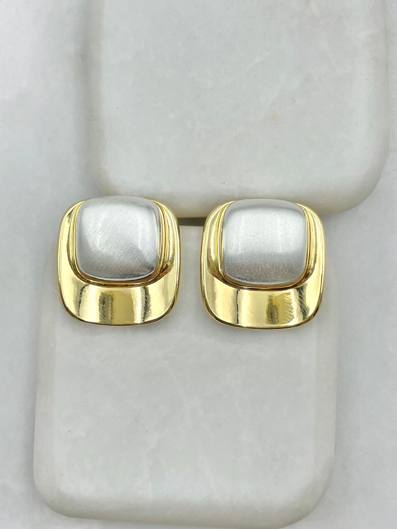 Sedefli Gold Detaylı Kare Küpe Gold