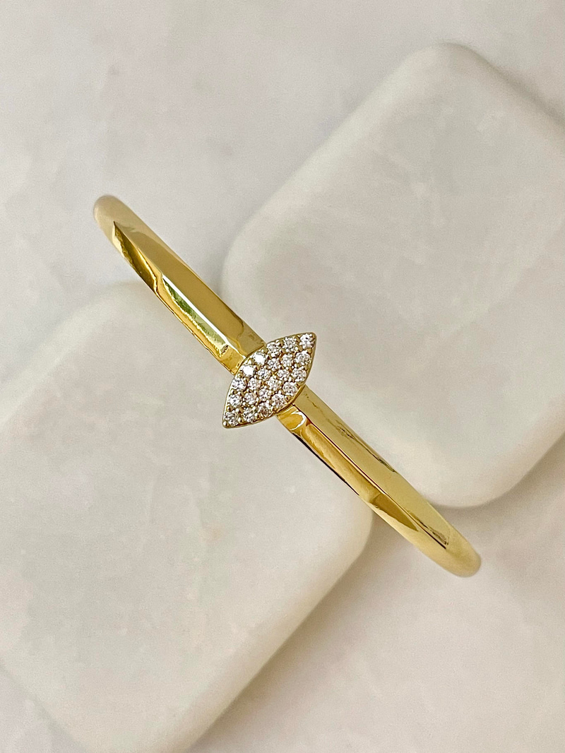Özel Seri Zirkon Taşlı Damla Model Kelepçe Gold