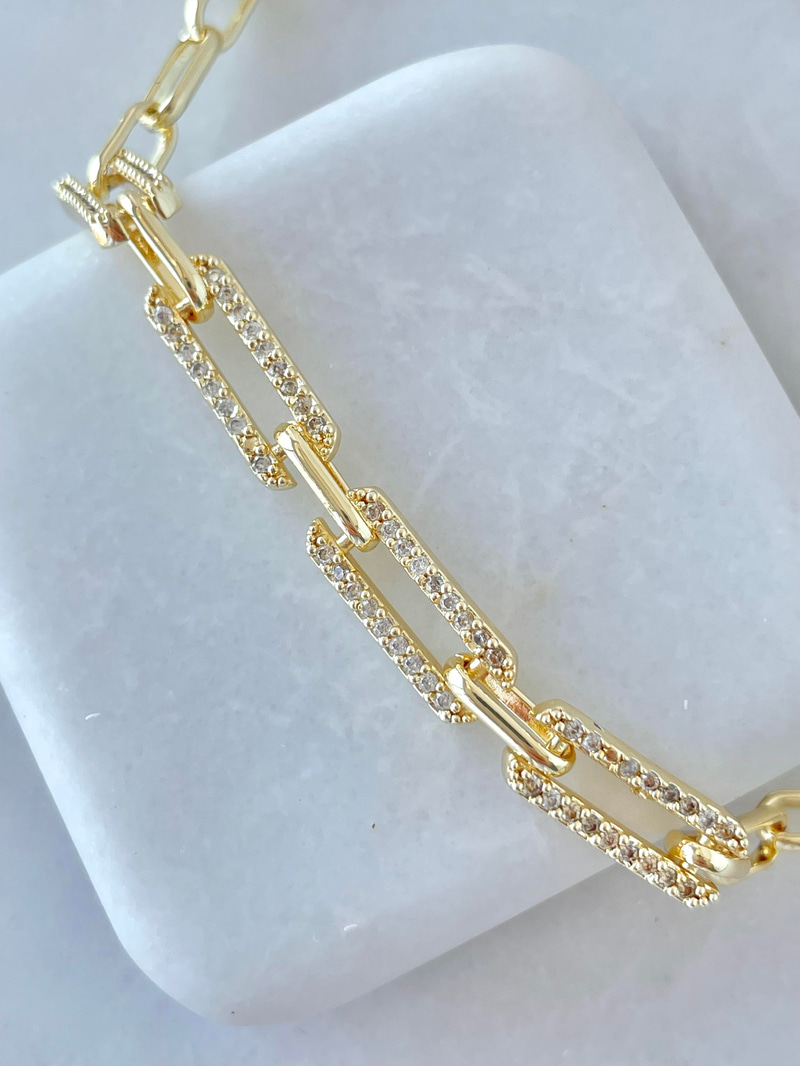 Gömme Taşlı Dikdörtgen Zincir Bileklik Gold