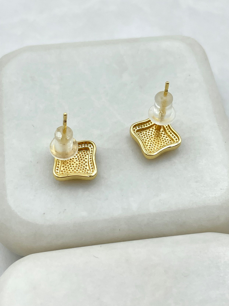 Özel Seri İşlemeli Yonca Model Kolye ve Küpe Seti Gold
