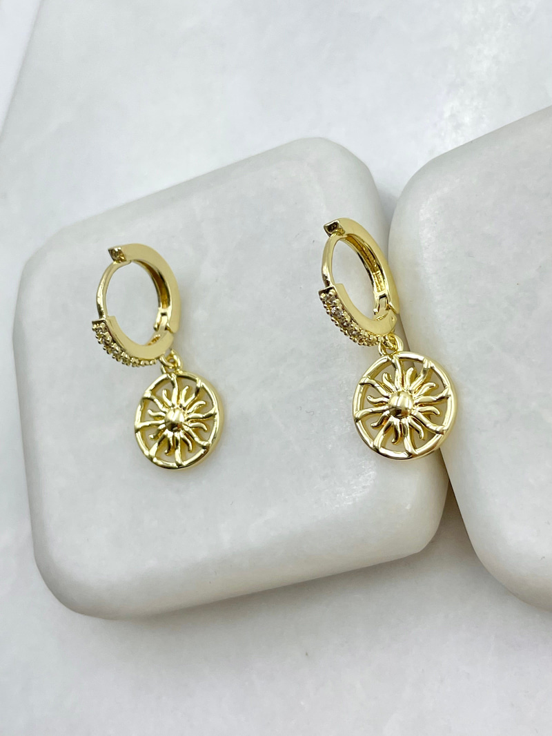 Gömme Taşlı Güneş Sallantılı Halka Küpe Gold