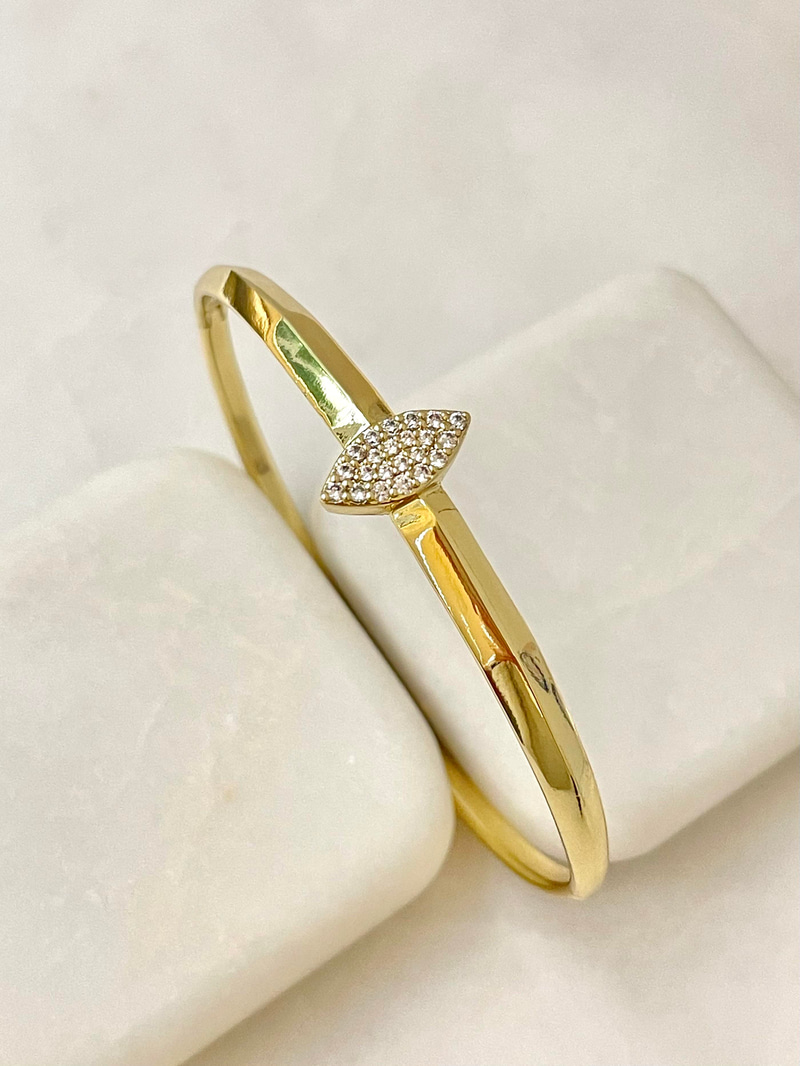 Özel Seri Zirkon Taşlı Damla Model Kelepçe Gold