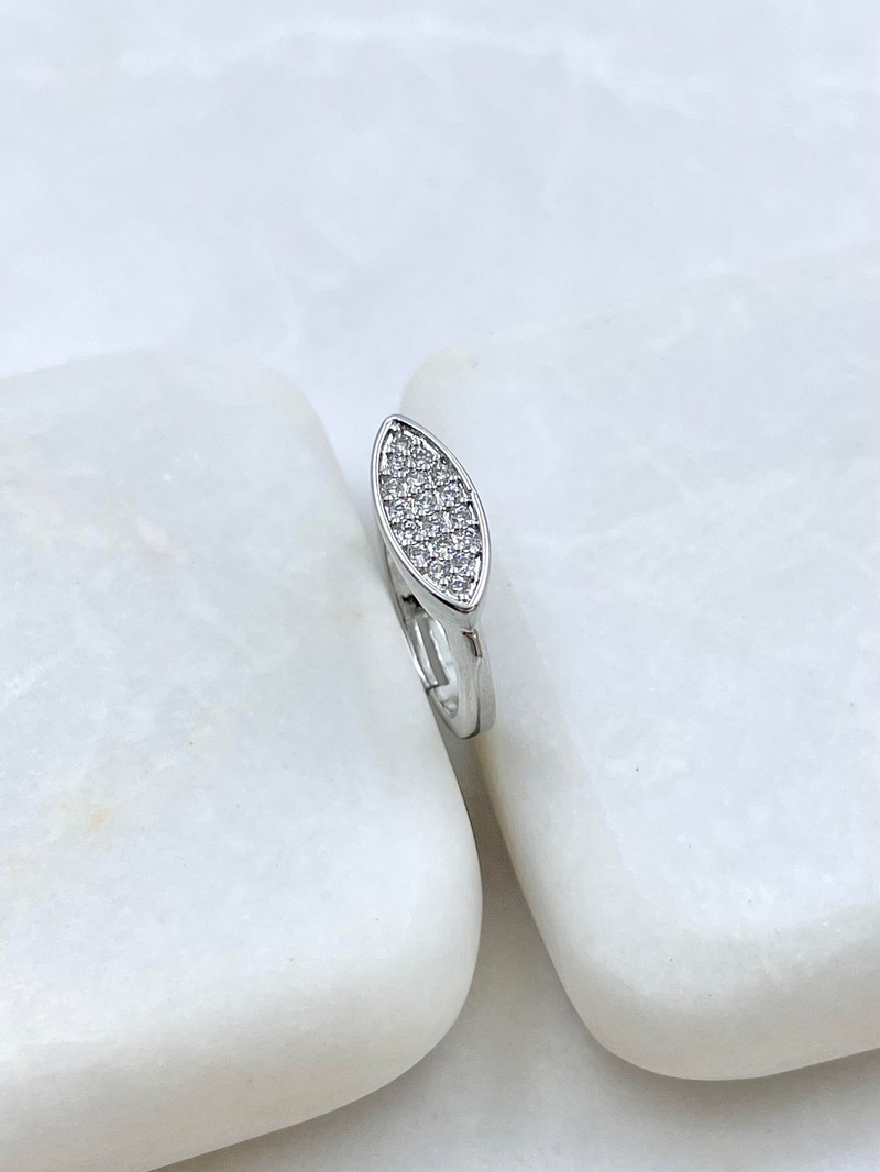 Altın Kaplama Zirkon Taşlı Oval Model Serçe Parmak Yüzüğü Gümüş
