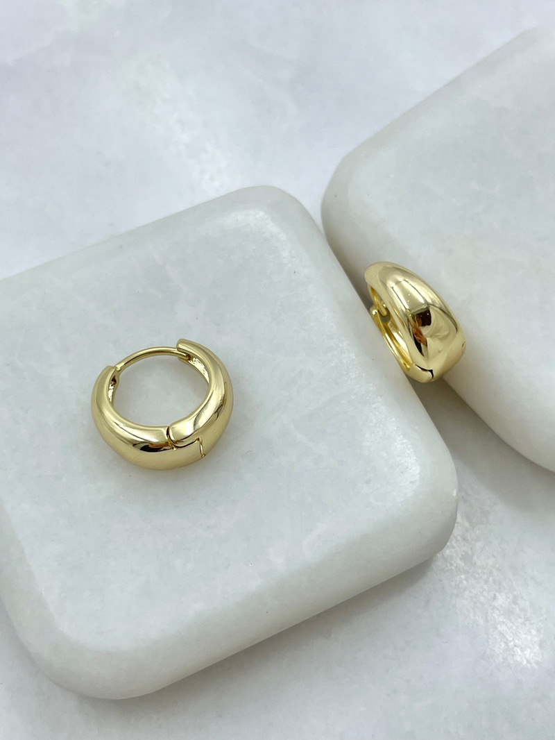 Özel Seri Bombeli Oval Damla Model Küpe Gold