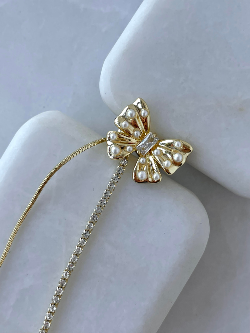 Altın Kaplama Kristal Sallantılı İncili Fiyonk Kıkırdak Küpe Gold