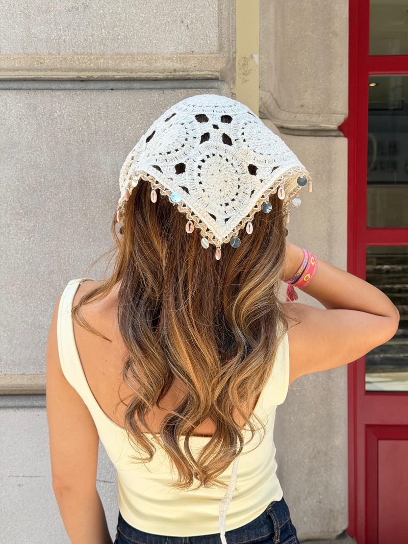 Denizkabuğu Saçaklı Üçgen İpli Bandana Bej