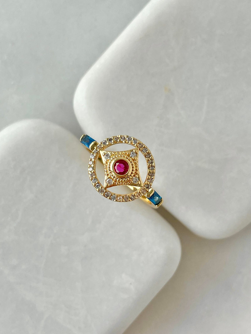 Altın Kaplama Renkli Kristal Taşlı Daire Yüzük Gold