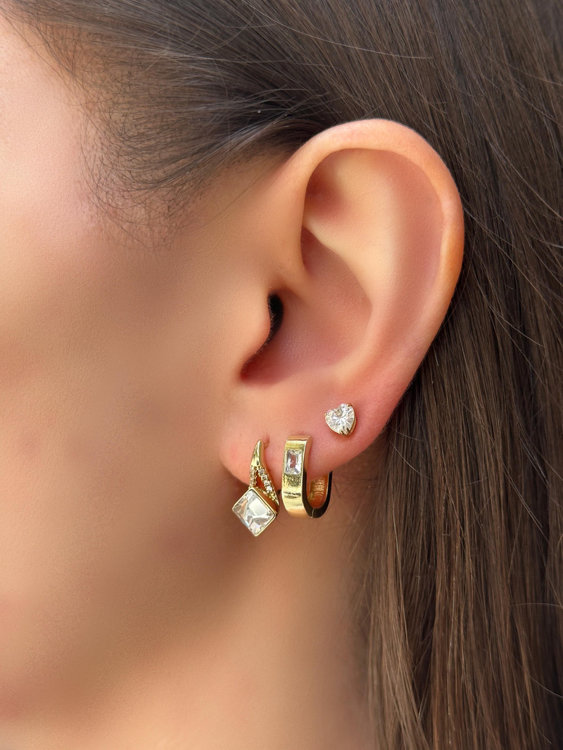 Özel Seri Üçgen Model Swarovski Tasarım Küpe Kombini Gold