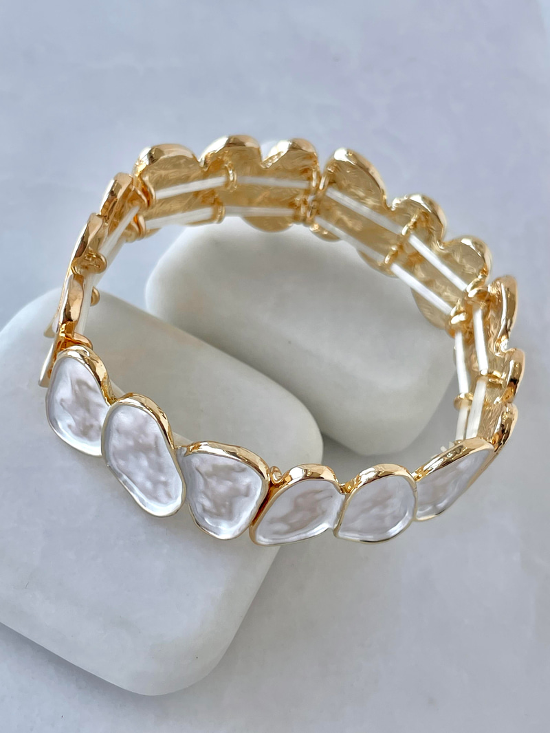 Altın Kaplama Asimetrik Oval Lastikli Bileklik Kırık Beyaz