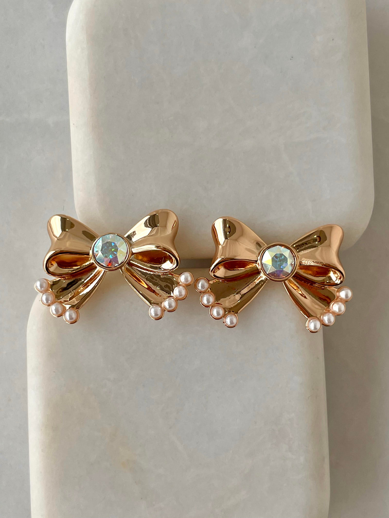 Özel Seri Kristal Taşlı ve İncili Fiyonk Küpe Gümüş