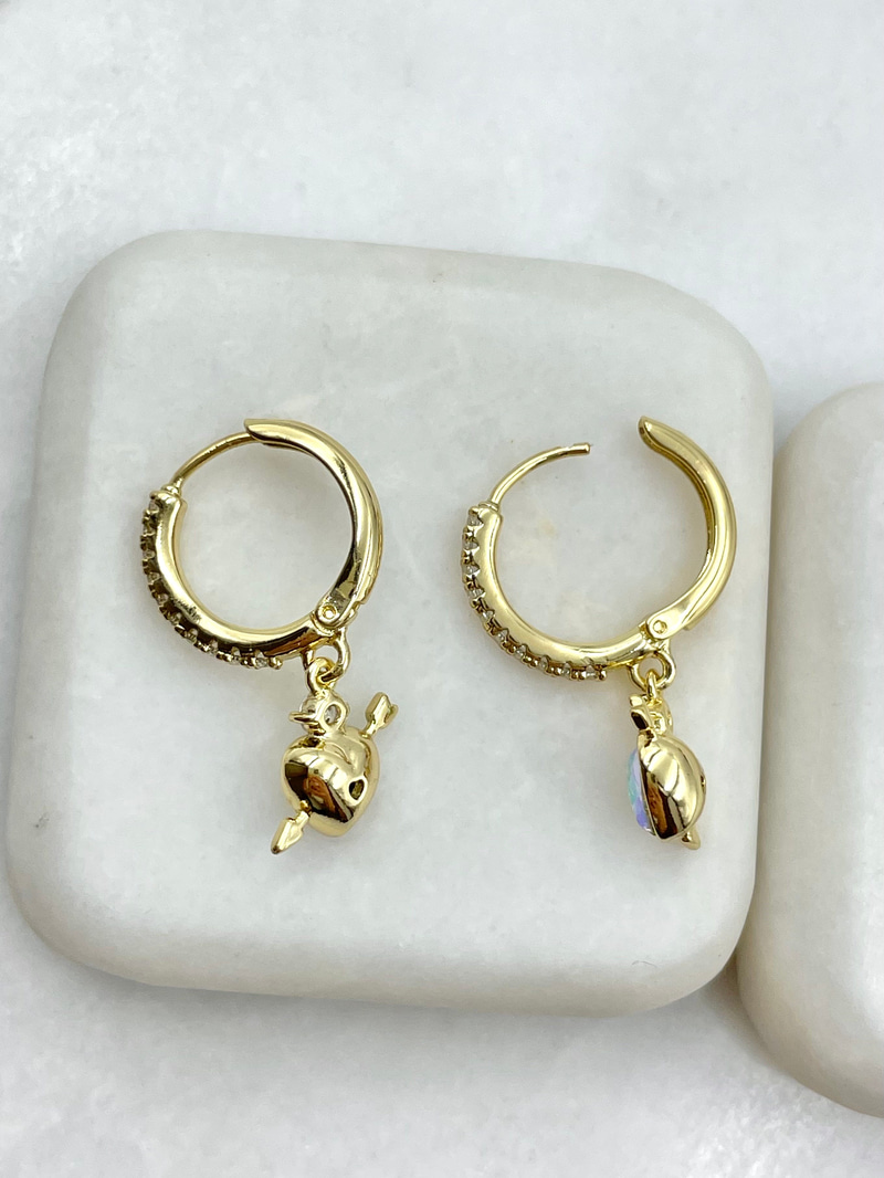 Özel Seri Swarovski Kalp Sallantılı Halka Küpe Gold