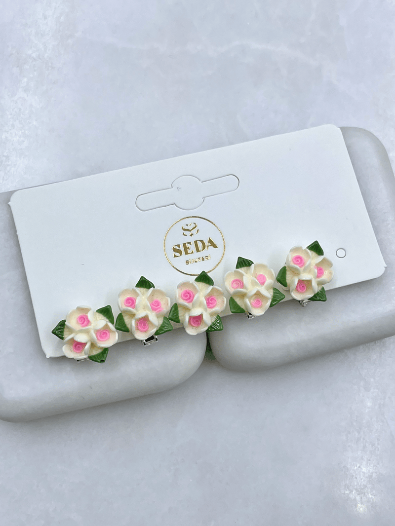 Üçlü Çiçek Model Saç Küpesi Ekru
