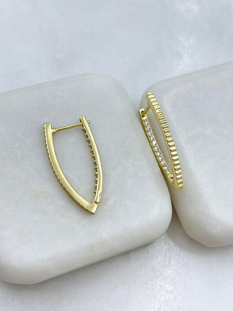 Özel Seri Tırtıklı Gömme Taşlı Sütun Küpe Gold